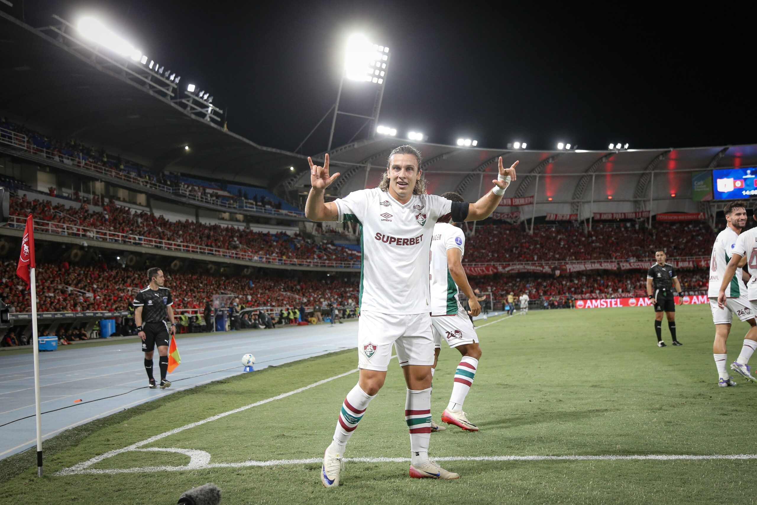 Fluminense pega primero en Cali y toma ventaja sobre América