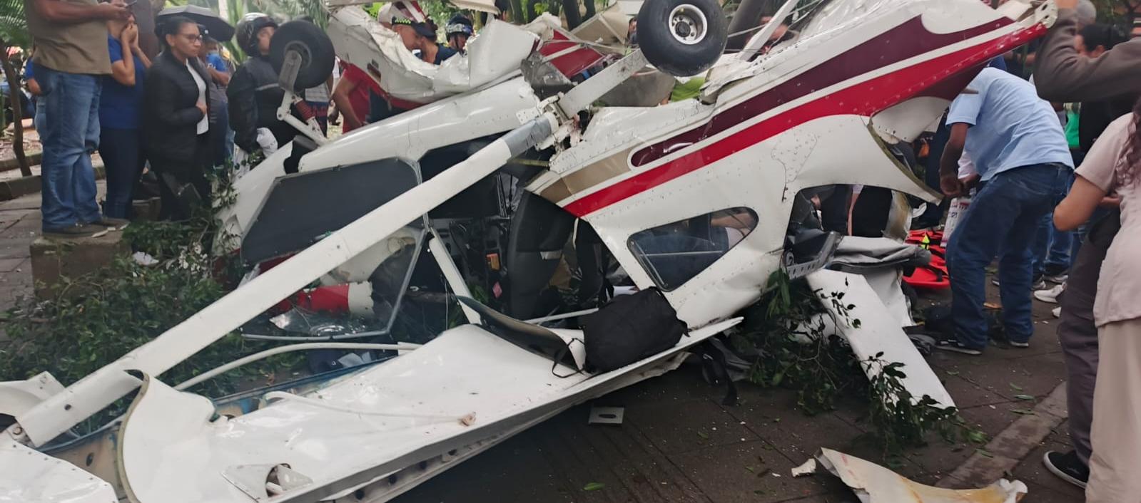 Avioneta se accidentó en Medellín con pasajeros a bordo: dos heridos