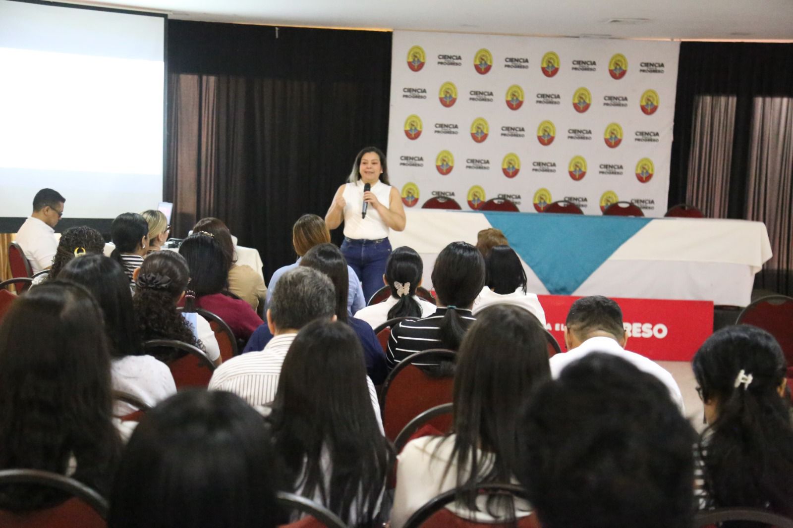 Atlántico hace un llamado urgente a EPS, IPS y alcaldías para reforzar atención en salud mental en la primera infancia