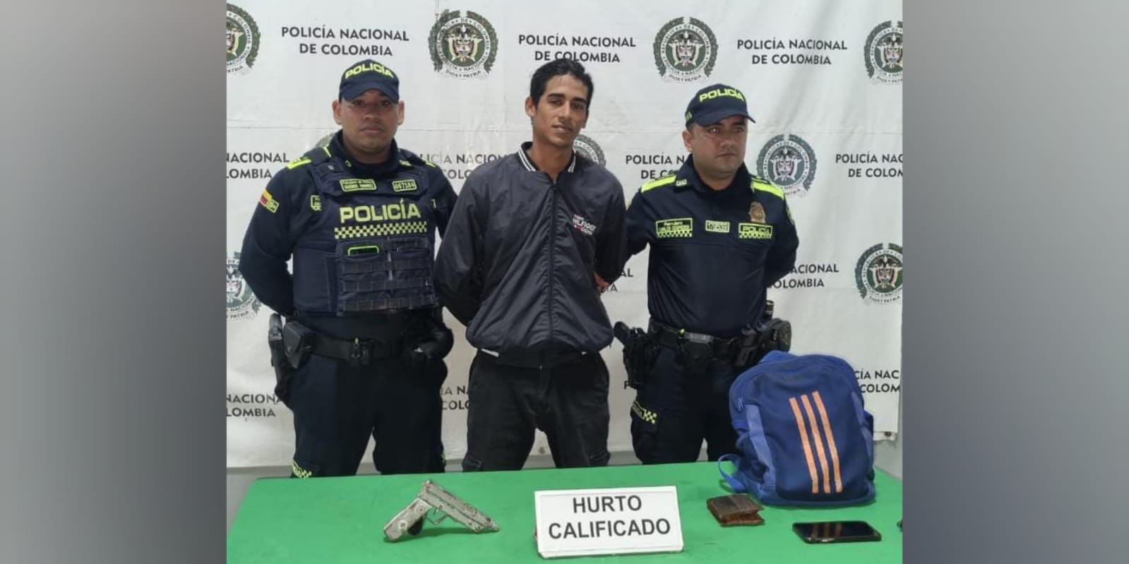 Capturan a dos presuntos atracadores en Soledad tras robar celular de alta gama