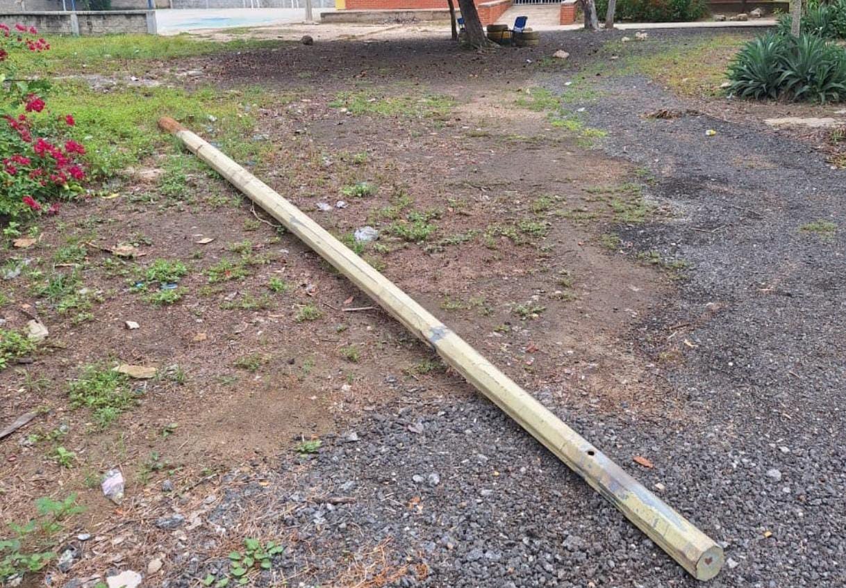 Muere joven en el corregimiento Bohórquez cuando manipulaban poste metálico de alumbrado público