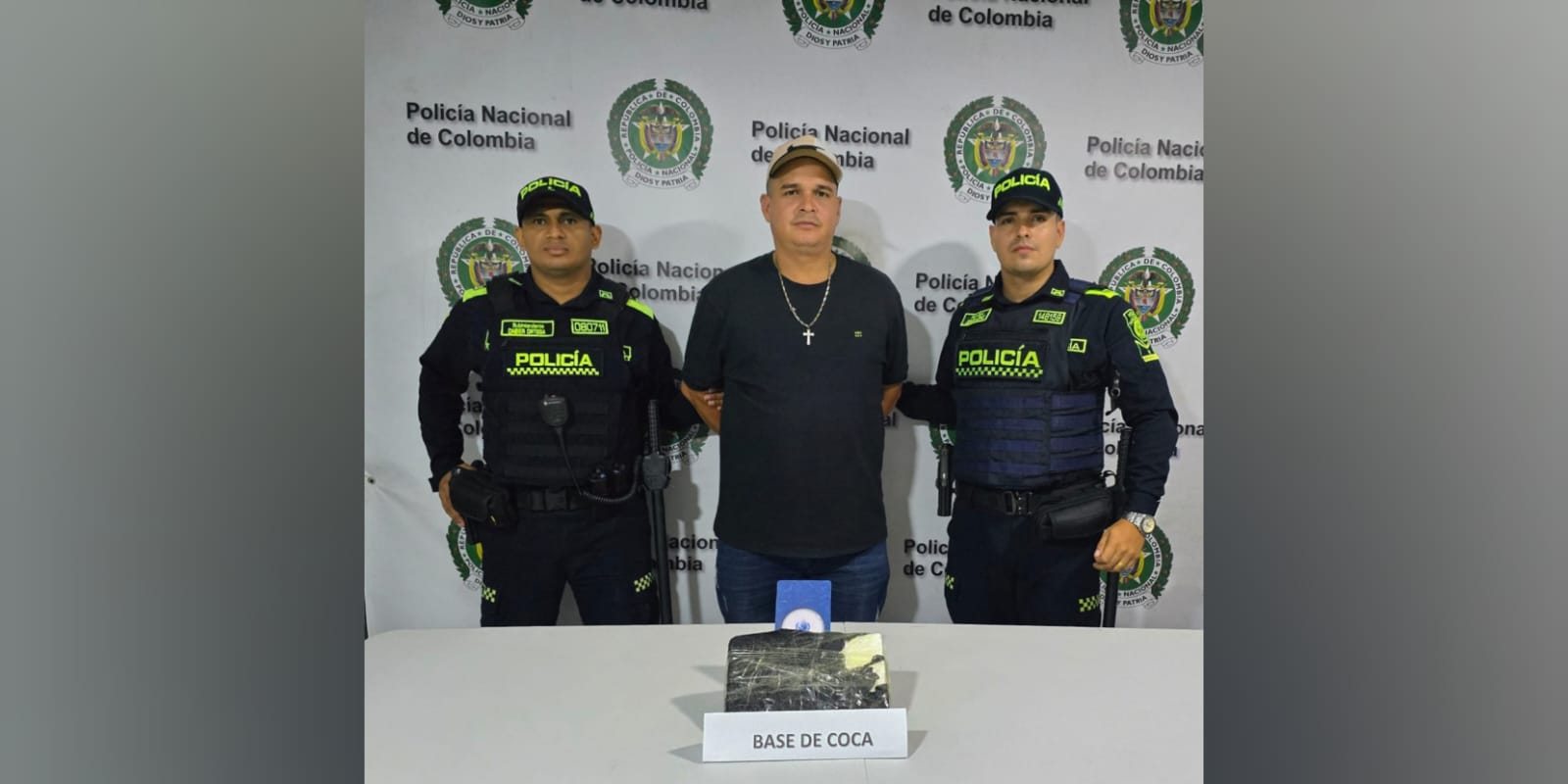 Capturan a hombre con más de un kilo de base de coca en la Terminal de Transporte