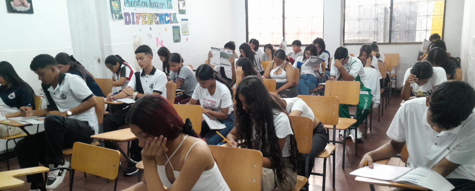 Más de 10.900 estudiantes oficiales de Barranquilla se preparan para brillar en las Pruebas Saber 11 – 2025