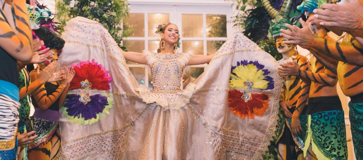 Sharon Hurtado Esquiaqui, Reina del Carnaval de la 44