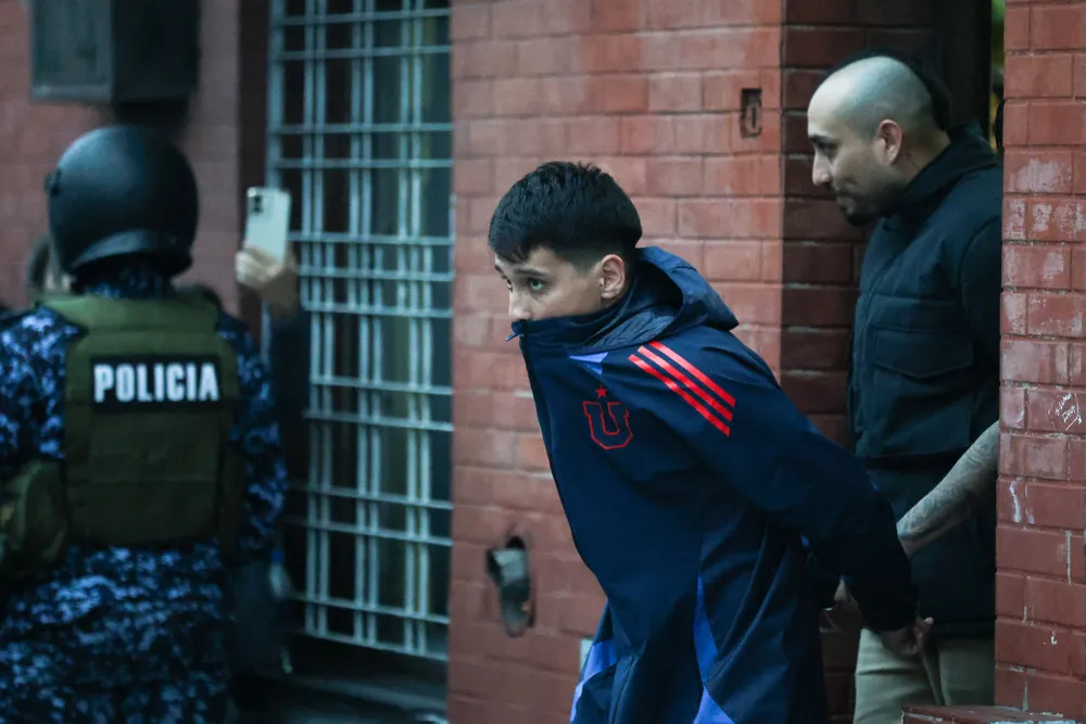 Liberan a 104 hinchas chilenos detenidos en Argentina tras incidentes en Avellaneda