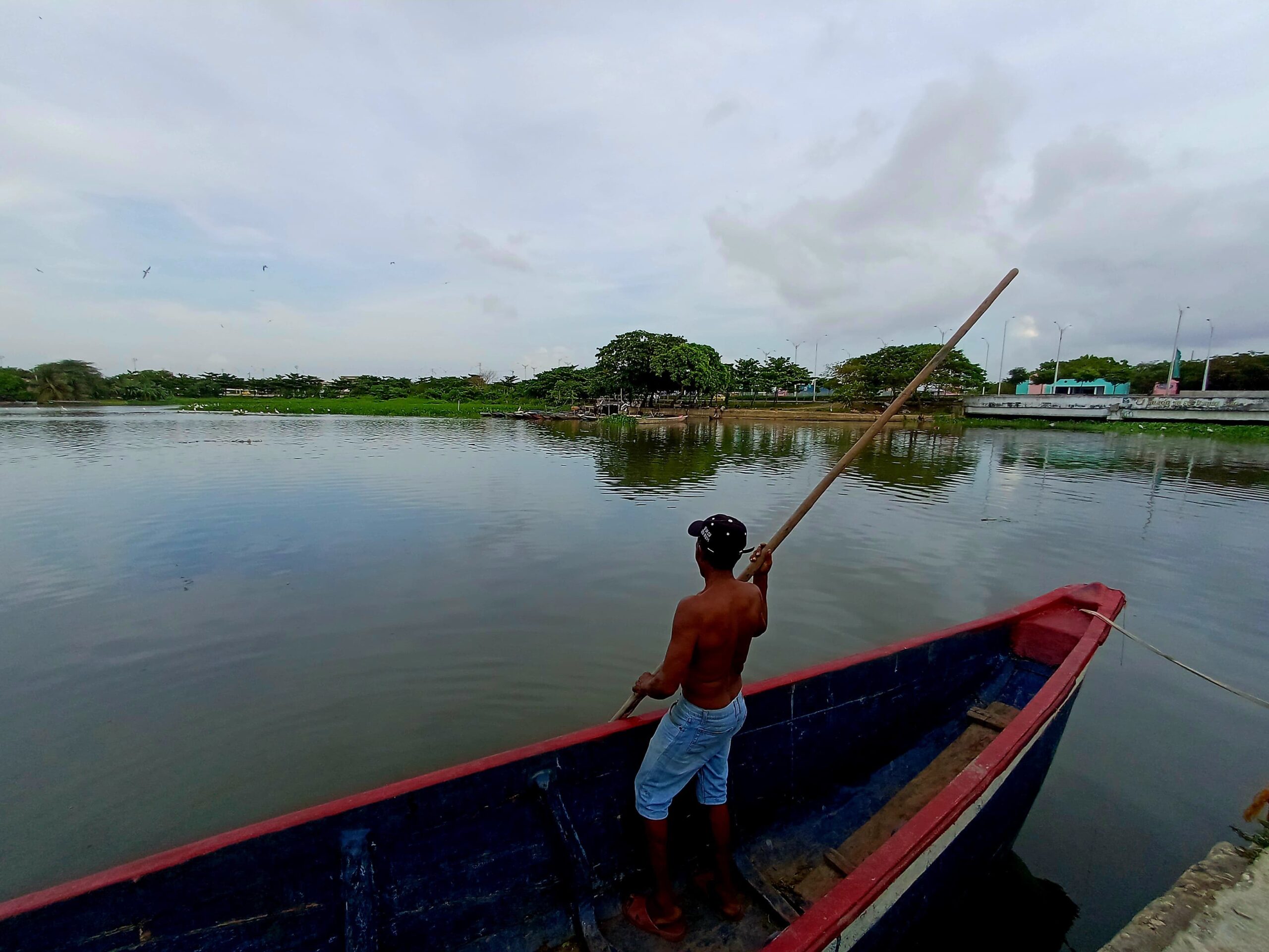 Pescadores del río Magdalena navegan hacia el turismo comunitario y sostenible