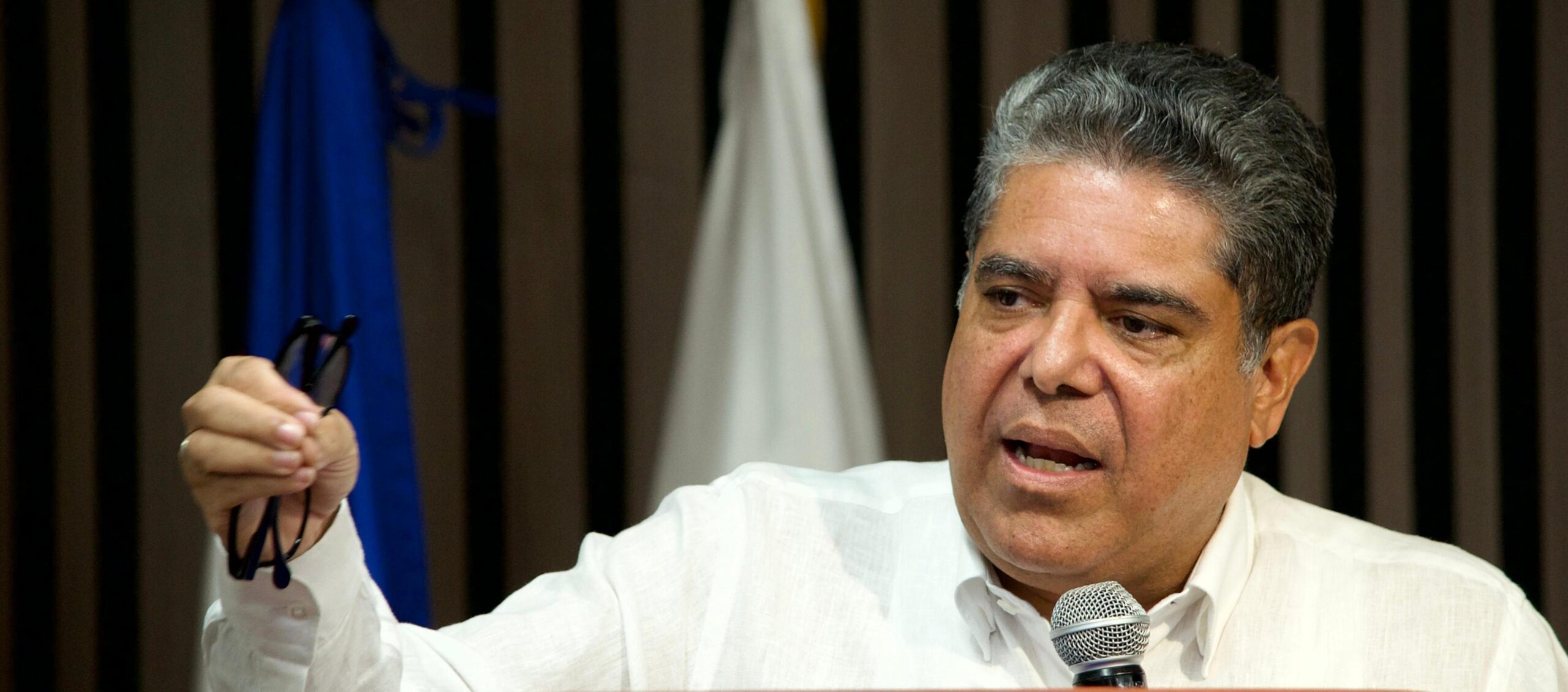 Contralor pide que regalías dejen «de ser vistas como transferencias fragmentadas»