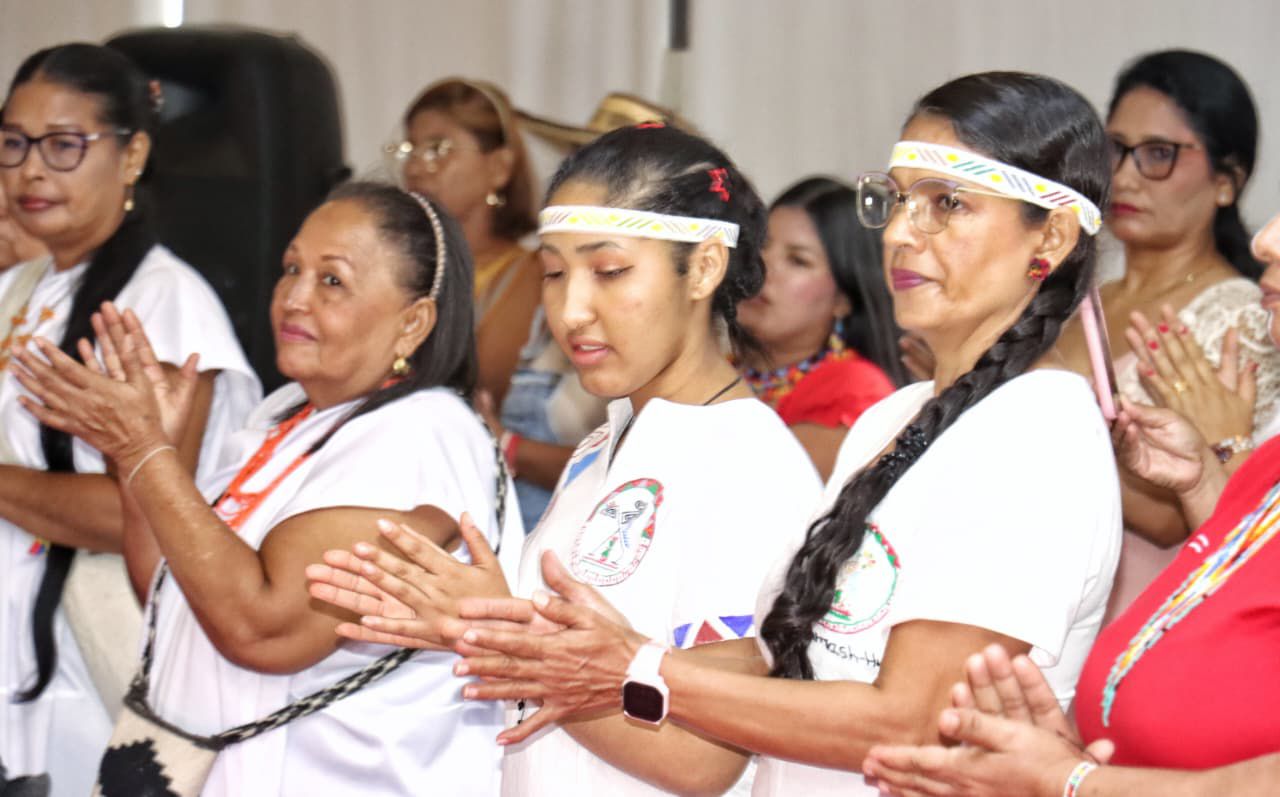 Gobernación del Atlántico conmemora el Día Internacional de la Mujer Indígena con anuncio de inversión nacional para fortalecer su política pública