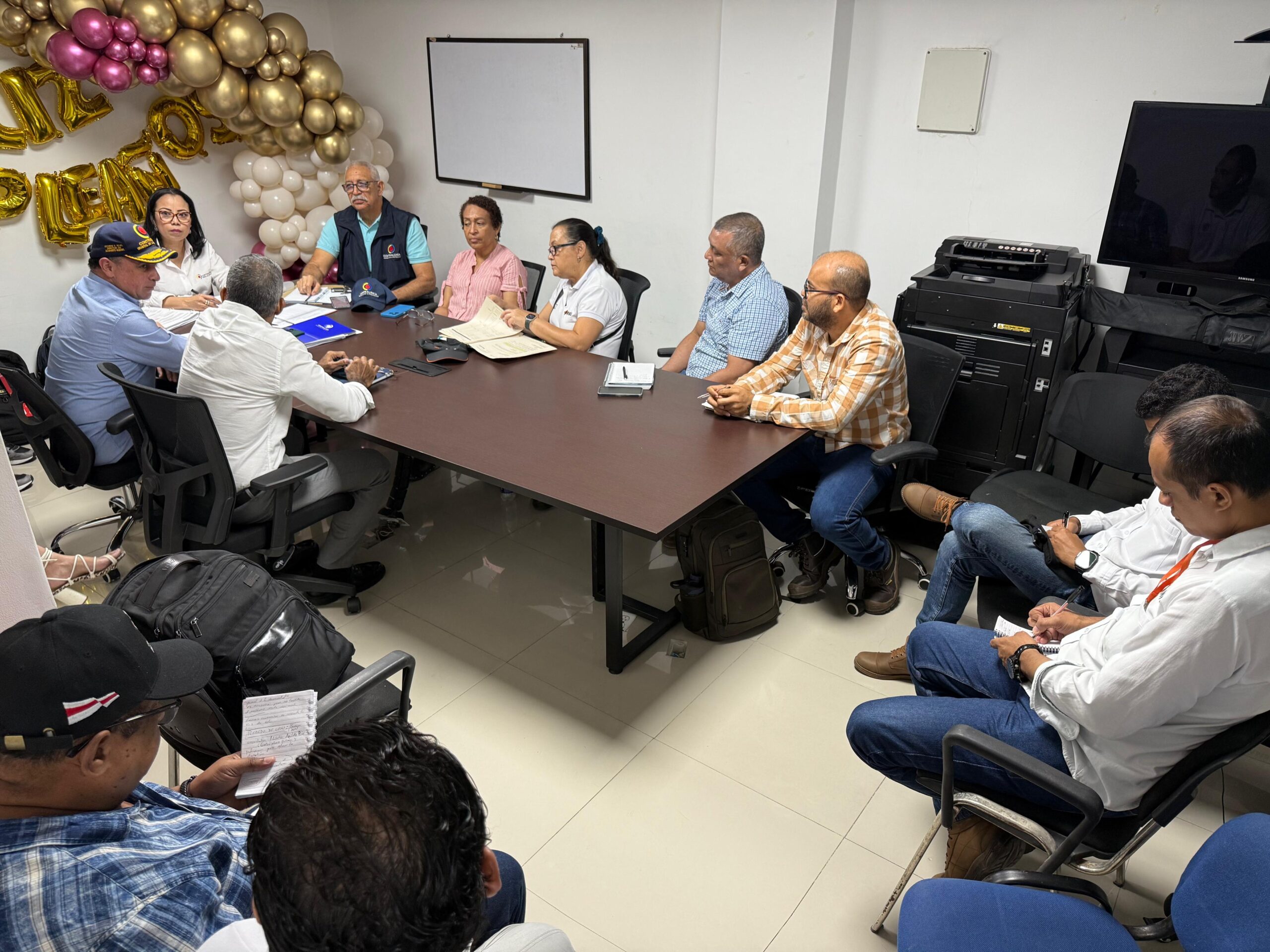 Contraloría investiga a Triple A por denuncias de altos costos y deficiencias en el servicio