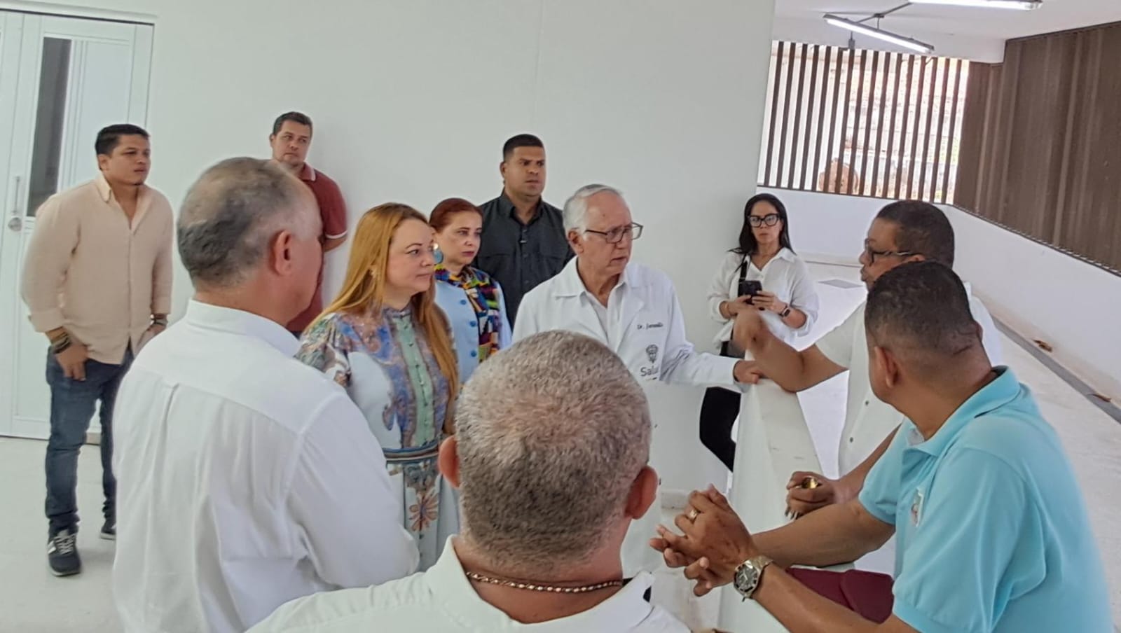 Sacrifican los hospitales públicos para favorecer clínicas de particulares y sus amigos: Ministro de salud