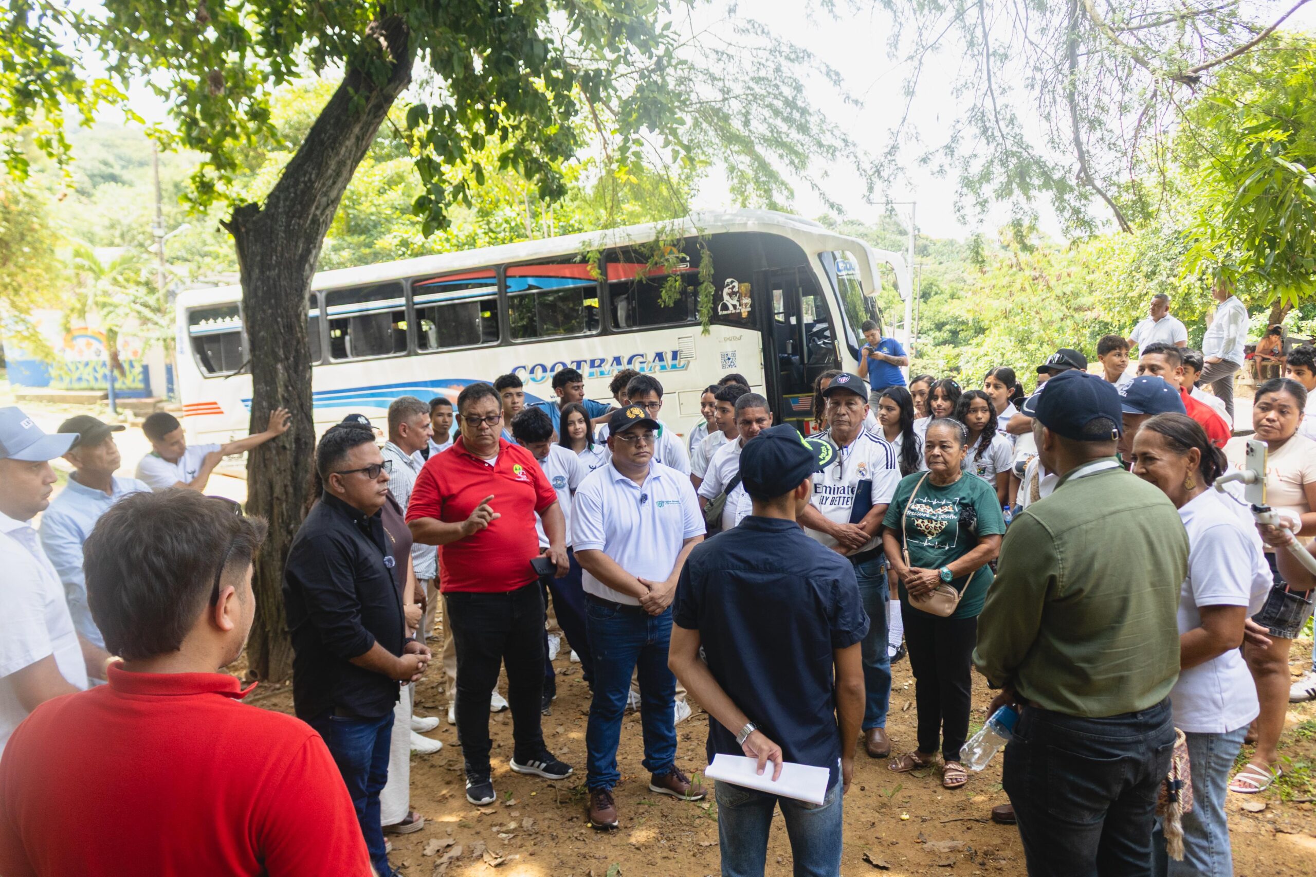 Alcaldías de Galapa y Tubará habilitan ruta de transporte para Paluato y Guaimaral