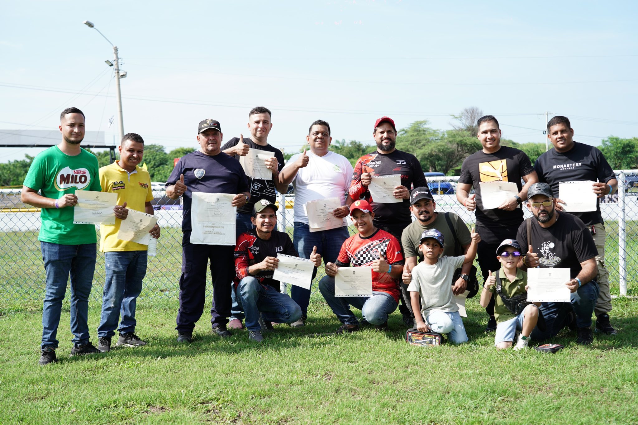 SENA certifica a 22 mecánicos en competencias laborales durante la Novena Válida de Piques ¼ de Milla en Barranquilla