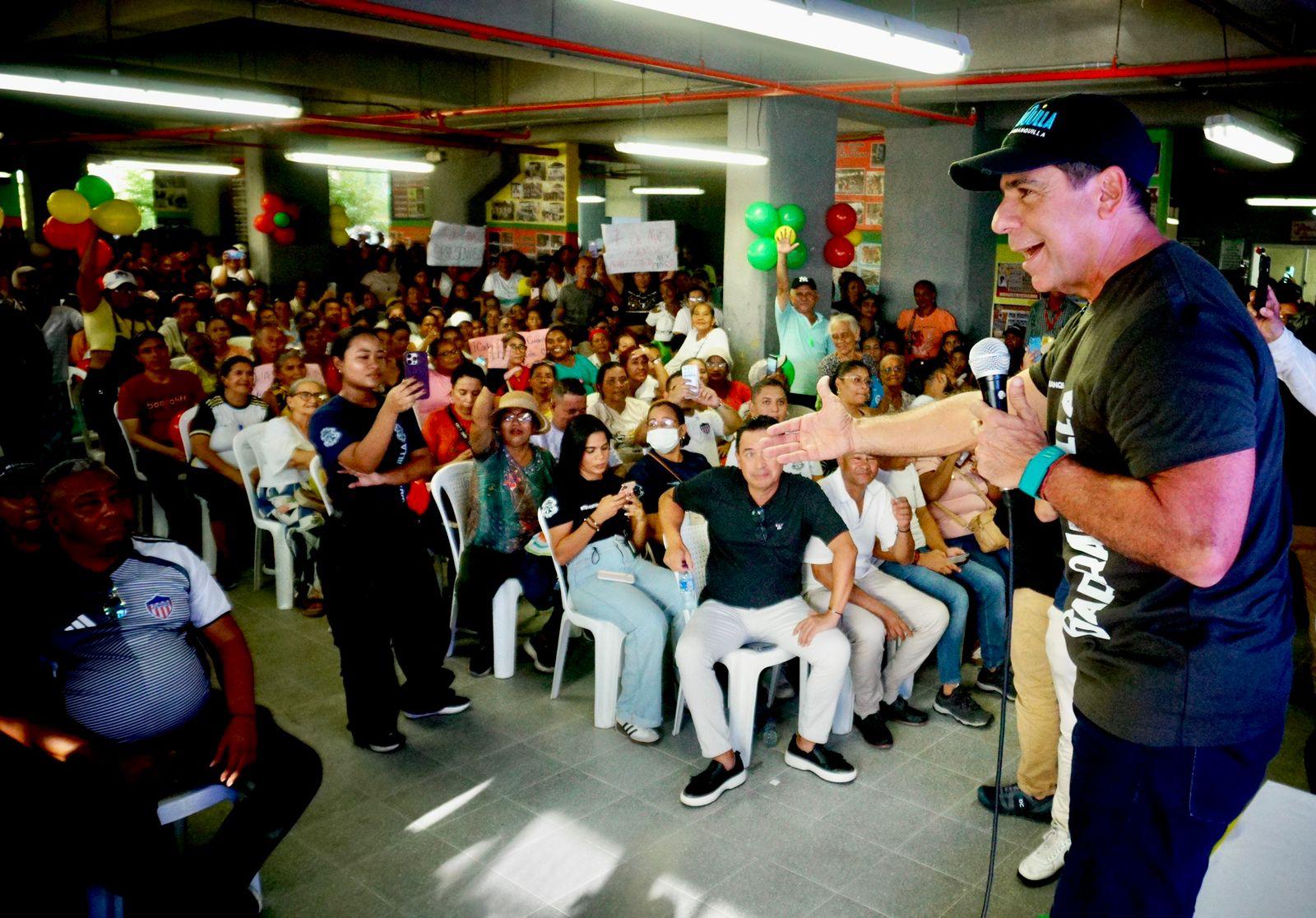 Alcalde Char hace ‘entregatón’ de 800 nuevos mejoramientos de vivienda a familias barranquilleras