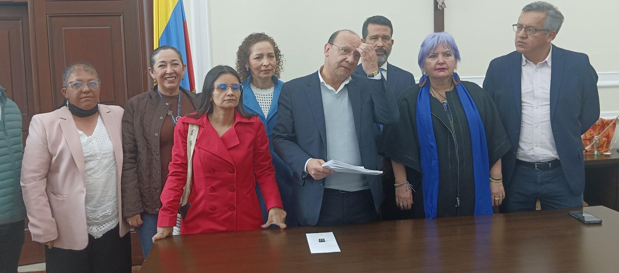 MinHacienda radicó nueva reforma tributaria en la Cámara de Representantes