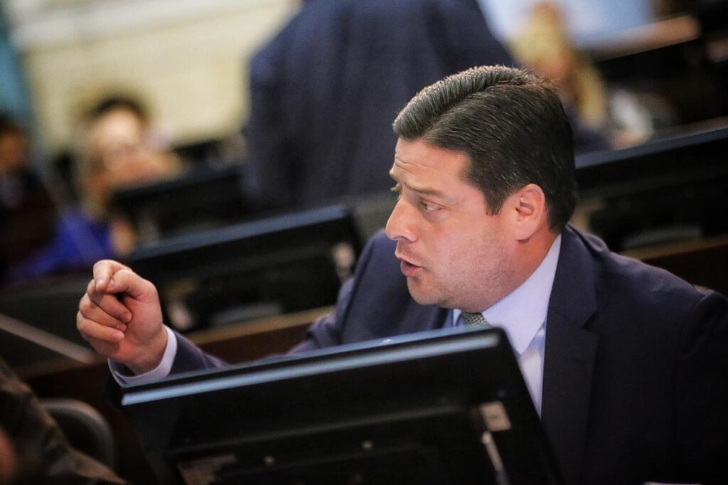 Mauricio gomez
