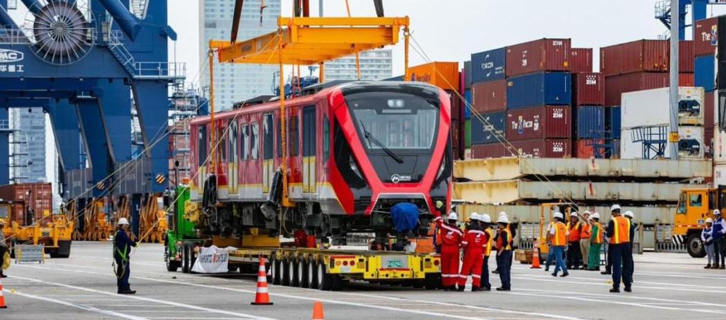 Llega a Cartagena el primer tren del Metro de Bogotá
