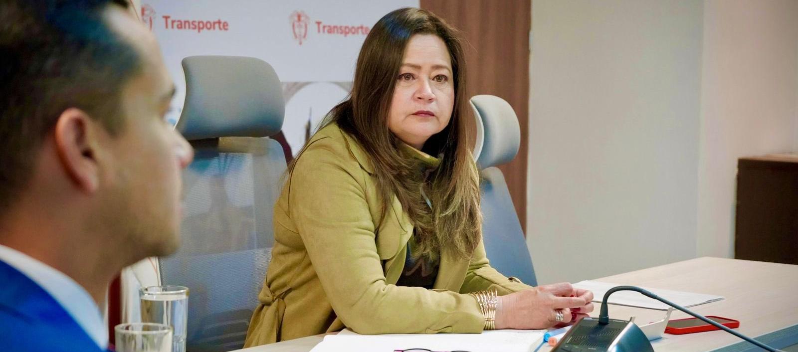 Mintransporte denuncia amenazas contra equipo que avanza en la ley de movilidad eléctrica