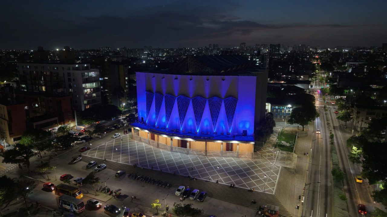 Catedral de Barranquilla en azul