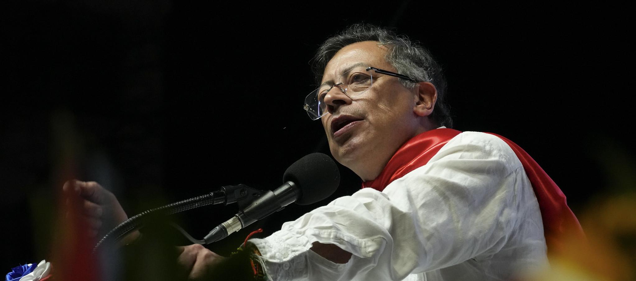 Petro atribuye a mafias de Barranquilla el atentado contra director de la SAE