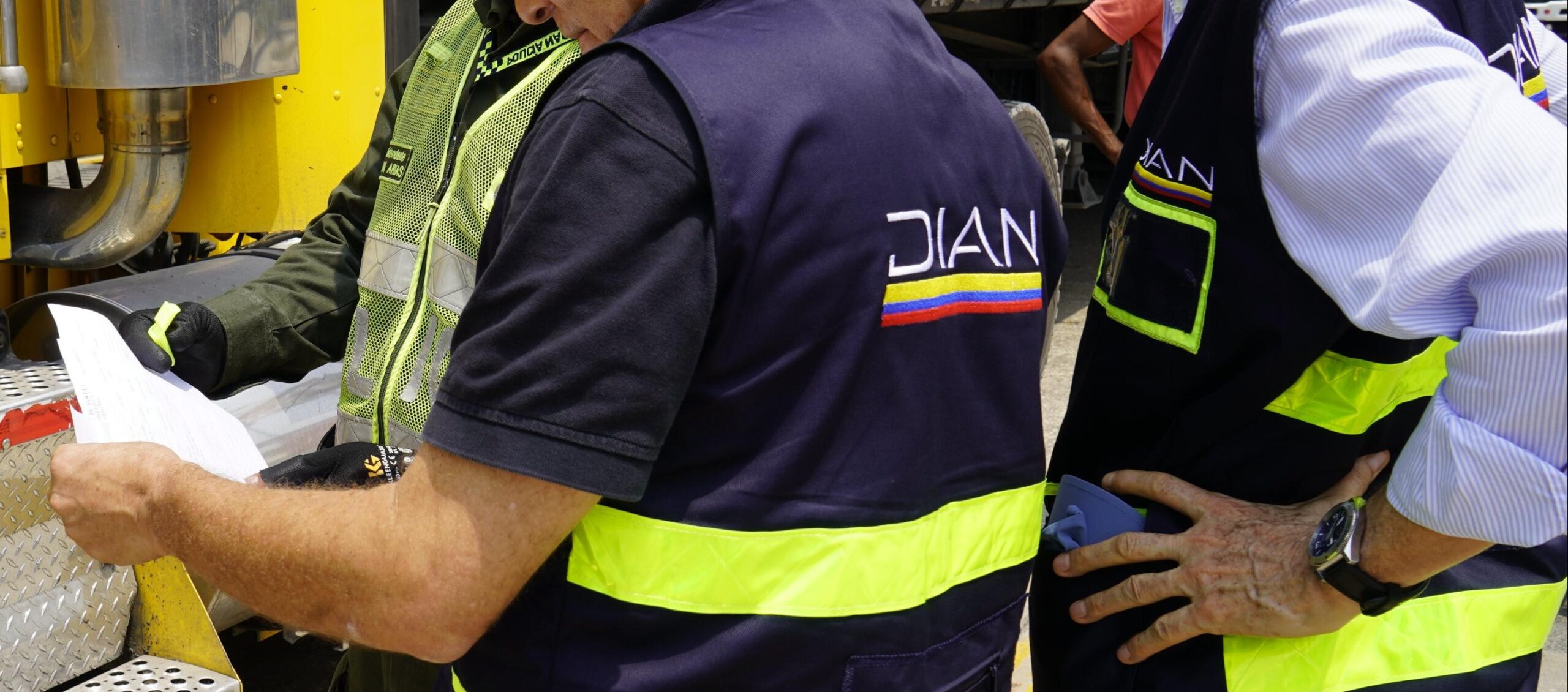 Procuraduría investiga a tres exfuncionarios de la Dian por posible omisión que causó pérdida de $44 mil millones