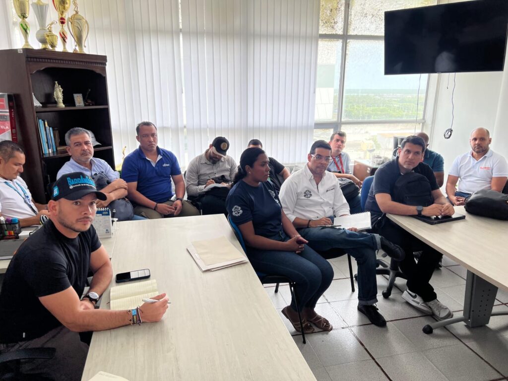 Alcaldía refuerza control a cableado en desuso y coordina acciones con empresas operadoras en Barranquilla