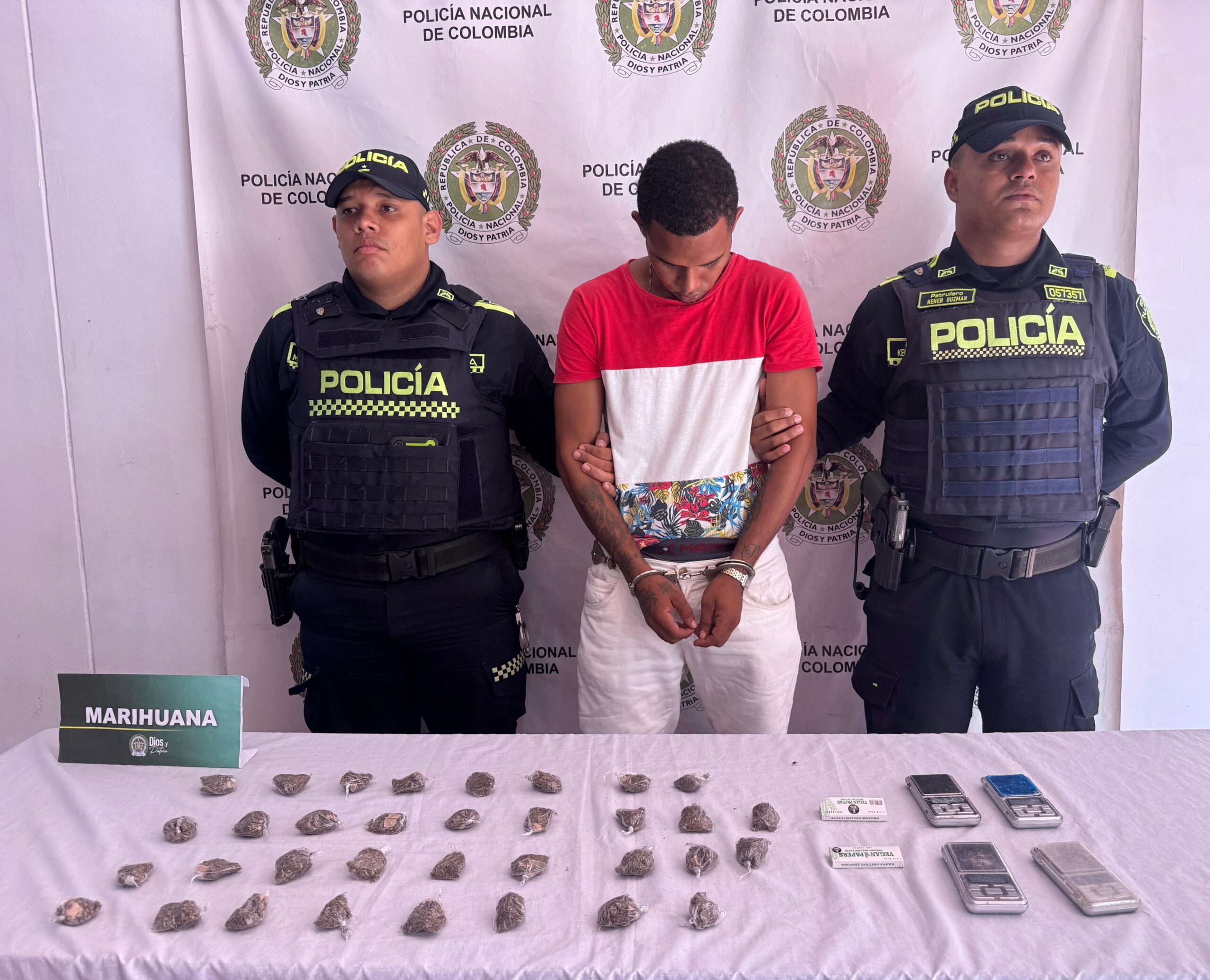 Capturan en Campo de la Cruz a joven por tráfico de estupefacientes