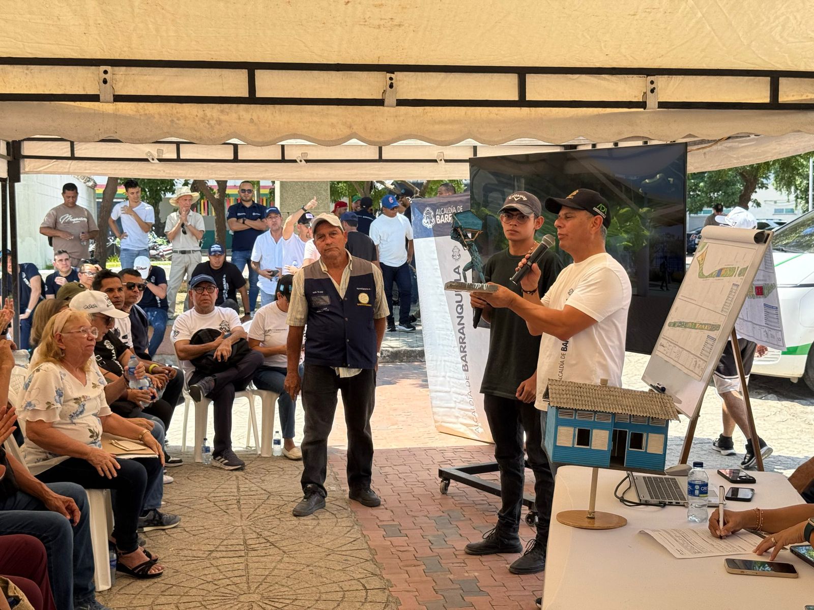 Programa ‘Barranquilla limpia y linda’ recupera nuevo punto crítico en el suroriente de la ciudad