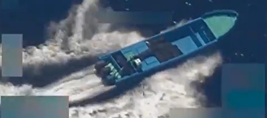 Estados Unidos intensifica ataques contra supuestas narcolanchas frente a las costas de Colombia