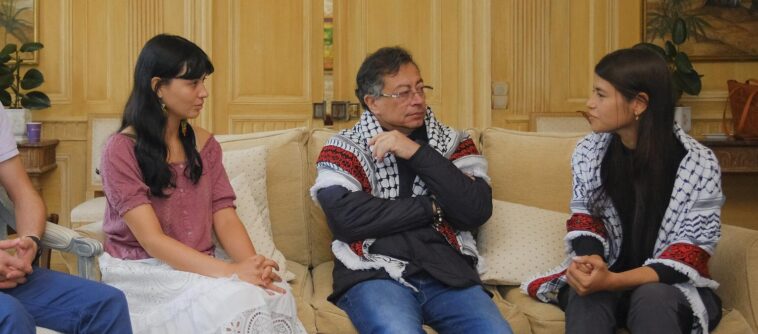 Gustavo Petro, Manuela Bedoya y Luna Barreto