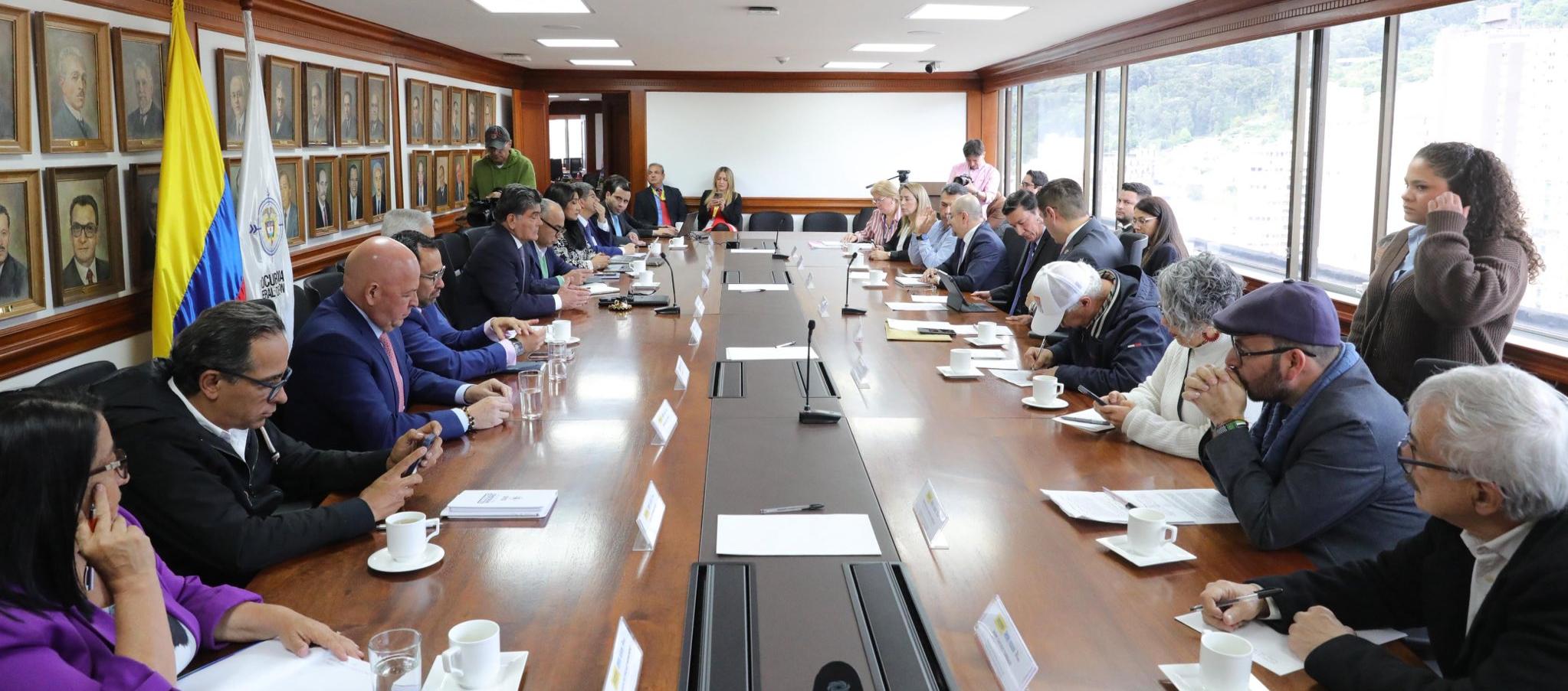 Reunión de la Comisión Nacional de Control Electoral