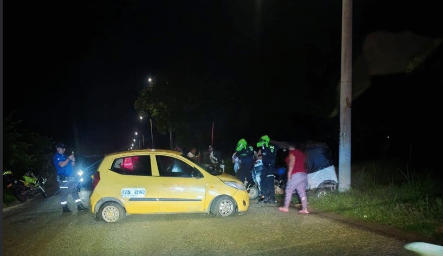 Varias personas heridas en accidente de tránsito entre taxi, moto y motocarro en Malambo