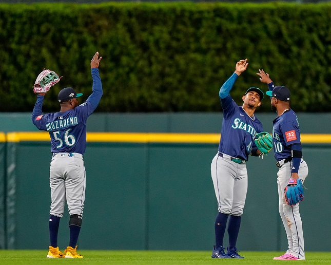 Marineros de Seattle dejan a los Tigres de Detroit al borde de la eliminación