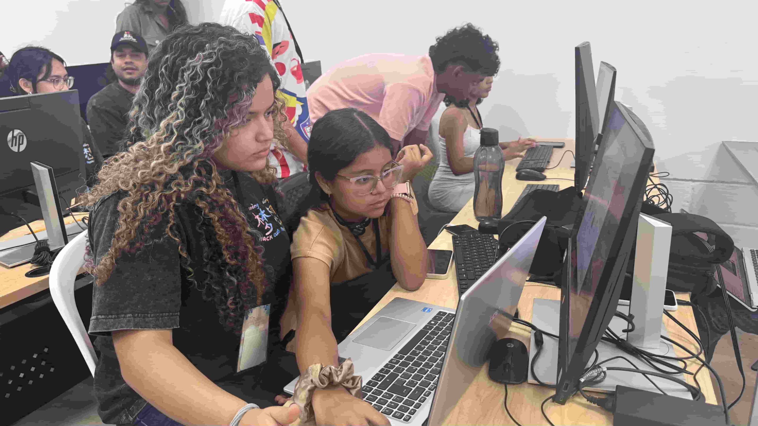 Daydream Barranquilla 2025: Tres estudiantes de la Humboldt ganaron primer puesto