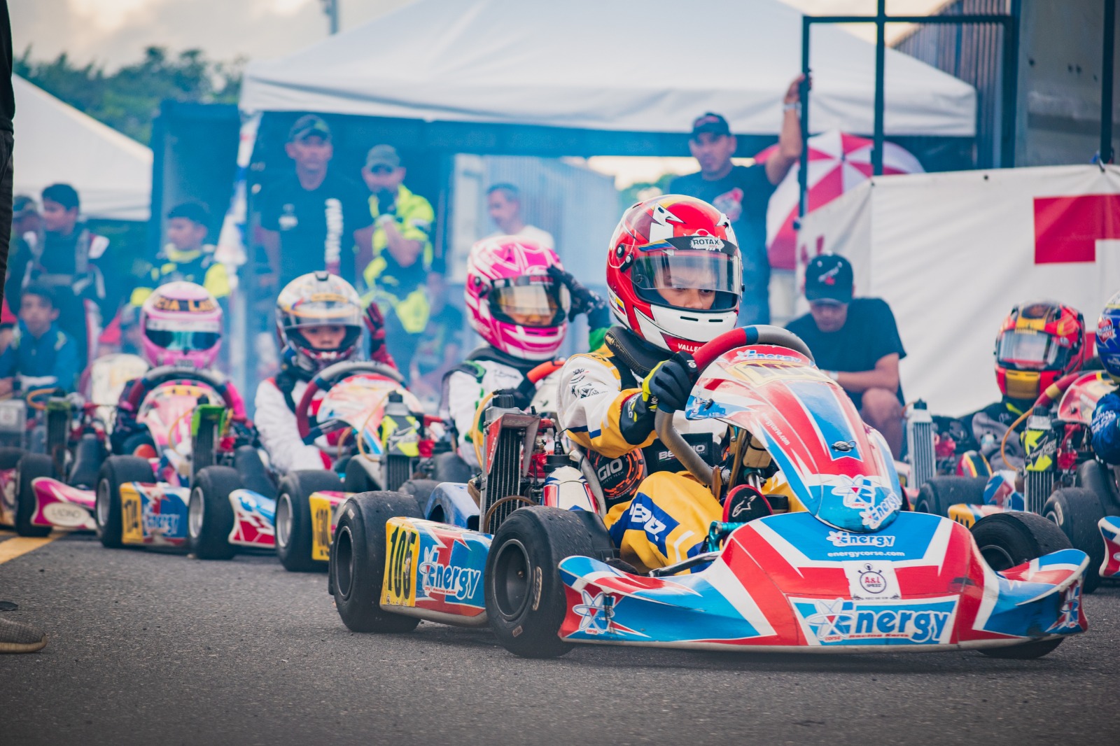 Cierre temporal en la avenida del Río por competencia de karts en Barranquilla