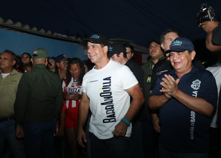 Las Flores estrena nueva vía pavimentada y avanza hacia el 100 % de sus calles renovadas