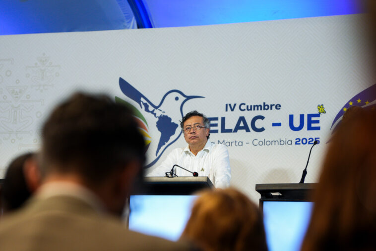 Perro Celac UE