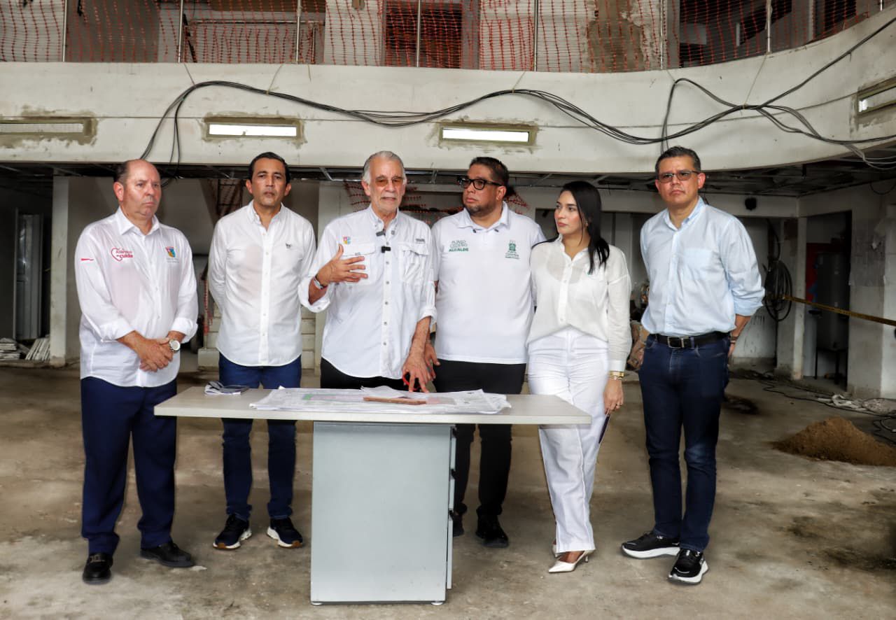 Nuevo hospital de Puerto Colombia será entregado en seis meses, confirma el gobernador Eduardo Verano