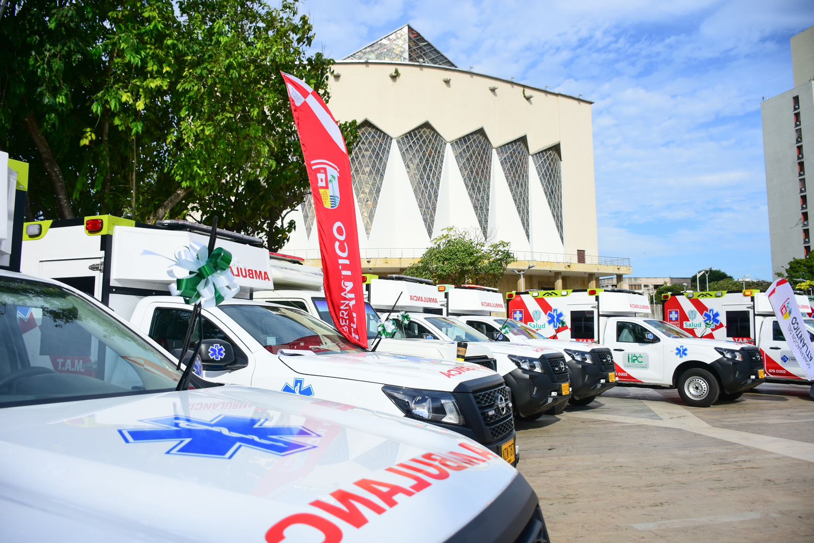 Atlántico recibe la mayor renovación de ambulancias en su historia: 20 nuevos vehículos para fortalecer la red de salud