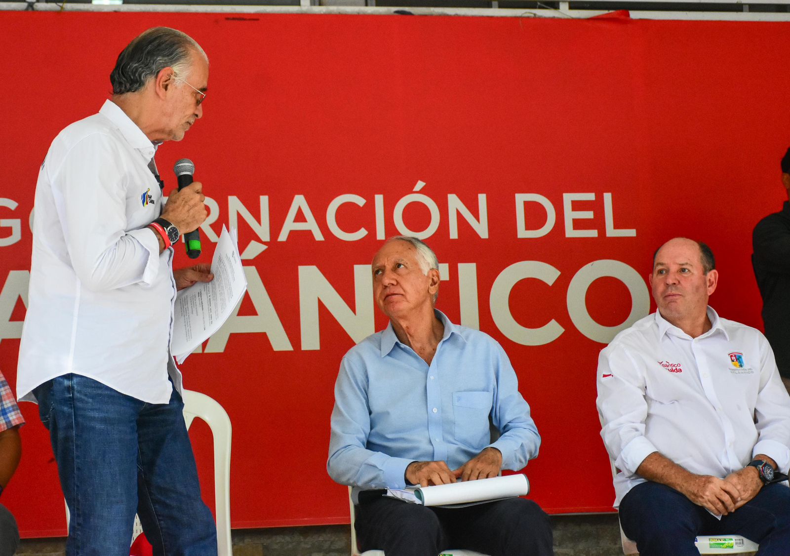 Minsalud y gobernador