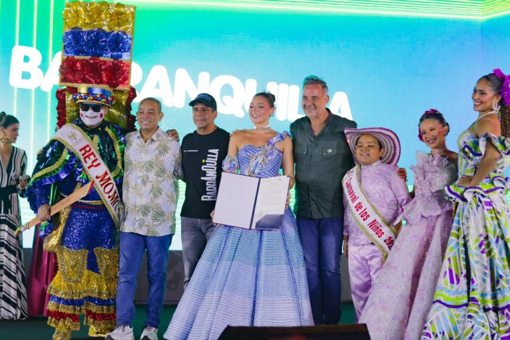 Michelle Char Fernández recibe decreto que la ratifica como Reina del Carnaval 2026 en una noche llena de tradición y simbolismo