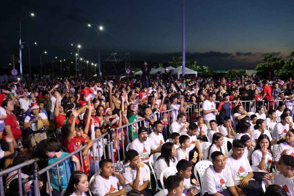 En la Ventana de Sueños más de 1.500 familias porteñas disfrutaron del Show de Navidad