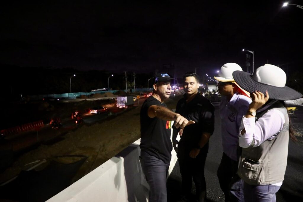 El alcalde Alejandro Char inspeccionó los avances del proyecto, que transformará la movilidad en la avenida Circunvalar y beneficiará a miles de conductores. El megapuente norte–sur ya cuenta con pavimentación, alumbrado y estructura casi finalizada.