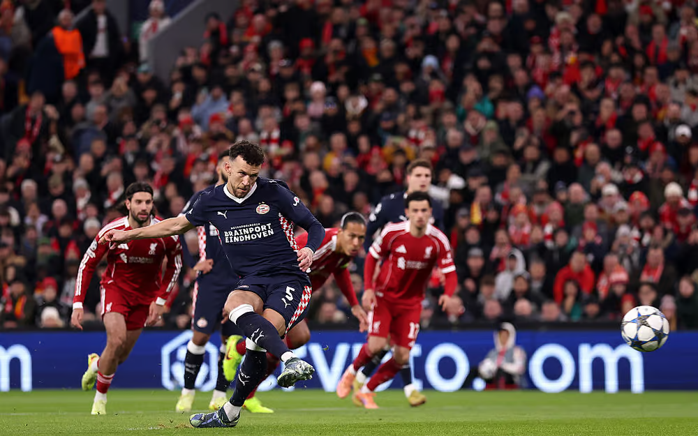 El PSV sorprendió al Liverpool en el mismísimo Anfield Road