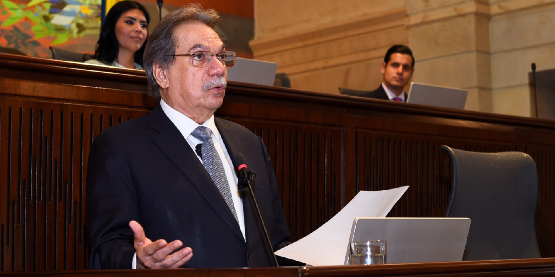 Zabarain califica de “asalto a las arcas públicas” la emergencia económica del Gobierno