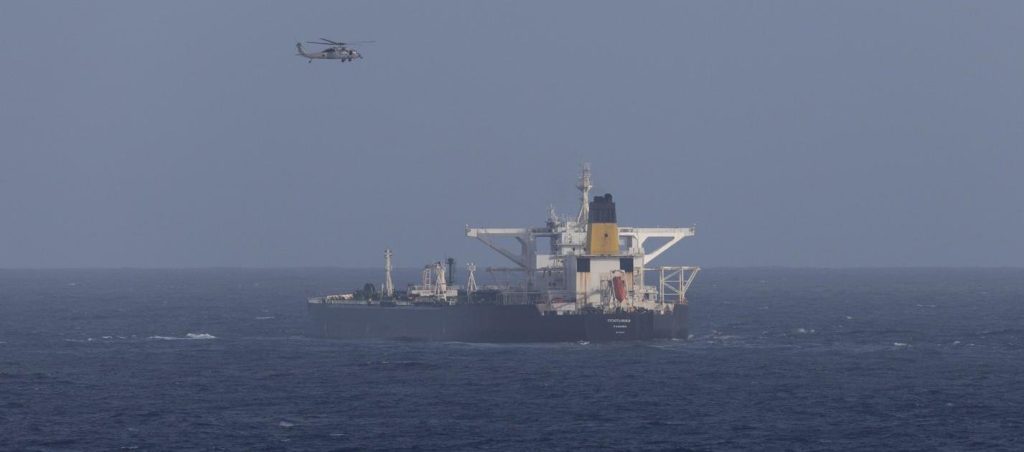 Estados Unidos intercepta un tercer buque petrolero cerca de Venezuela en medio de presión contra Maduro