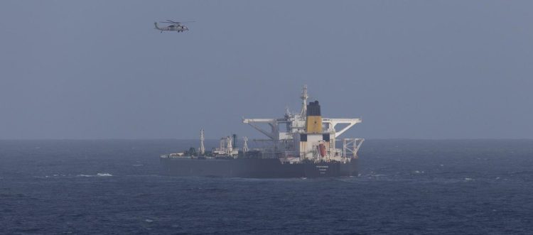 Estados Unidos intercepta un tercer buque petrolero cerca de Venezuela en medio de presión contra Maduro