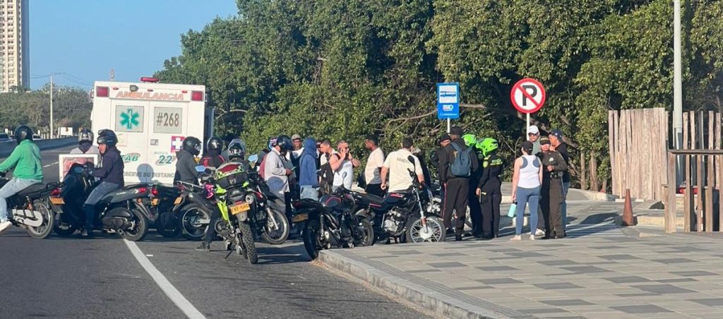 Joven de 22 años murió de un infarto mientras se movilizaba en bus rumbo a su trabajo en Barranquilla