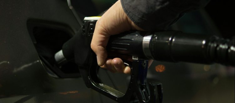 Gobierno subió $100 el precio del diésel desde el 20 de diciembre y mantuvo estable la gasolina