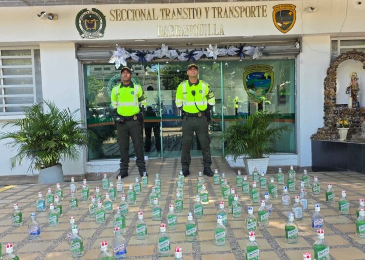 Incautan 187 botellas de licor de contrabando en el Corredor Portuario