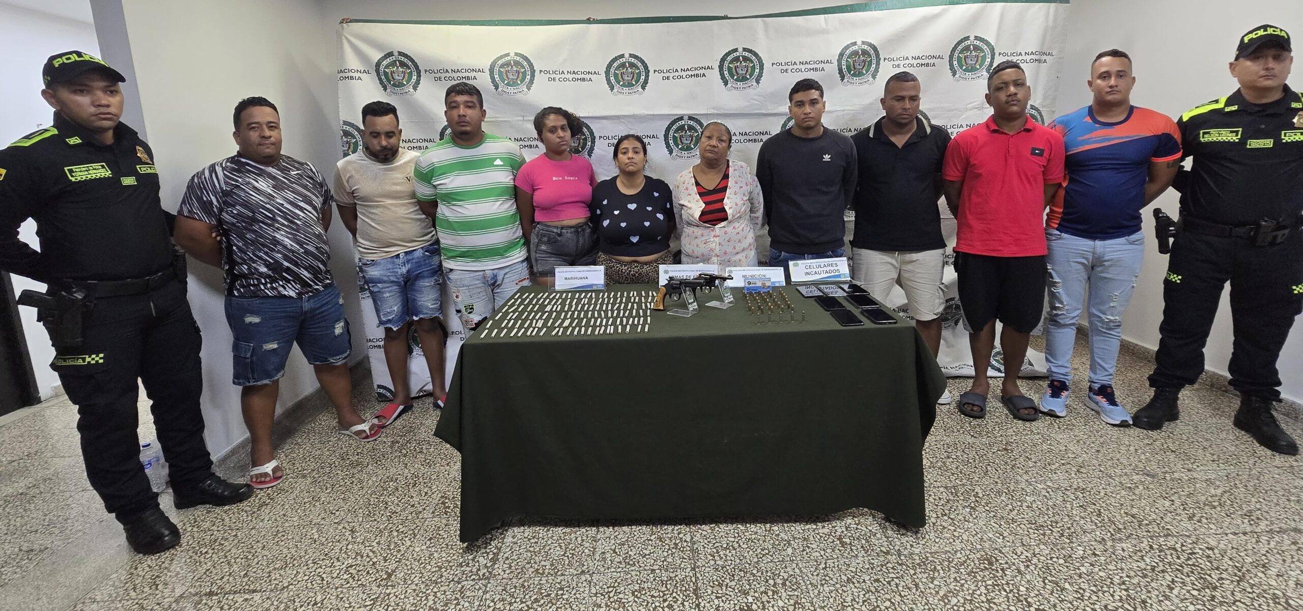 Capturan a 10 presuntos integrantes de ‘Los Papalópez’ en operativo en el barrio La Luz